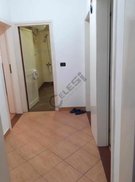 JEPET ME QERA APARTAMENT 2+1 500 EURO RRUGA BARDHYL