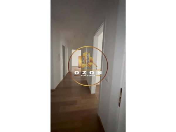 Apartament 3+1+2 për Shitje në Vila L 2, Astir