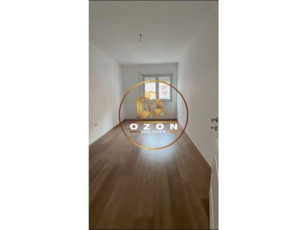 Apartament 3+1+2 për Shitje në Vila L 2, Astir