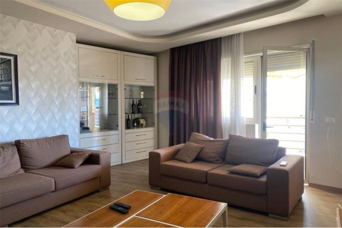 APARTAMENT 3+1+2 PER QIRA TE KOMPLEKSI PANORAMA