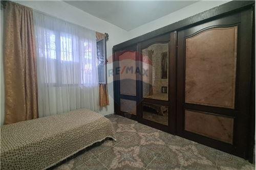 JEPET APARTAMENT ME QIRA 1+1 ne Laprake, Rruga Dritan Hoxha