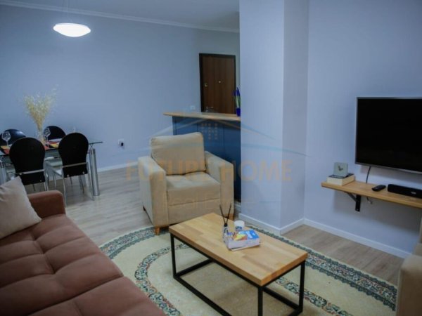 Qera, Apartament 2+1+Garazh, Kopshti Zologjik.UNA39211