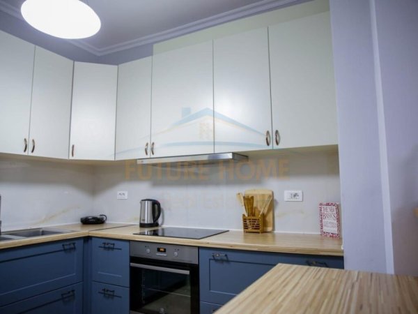 Qera, Apartament 2+1+Garazh, Kopshti Zologjik.UNA39211