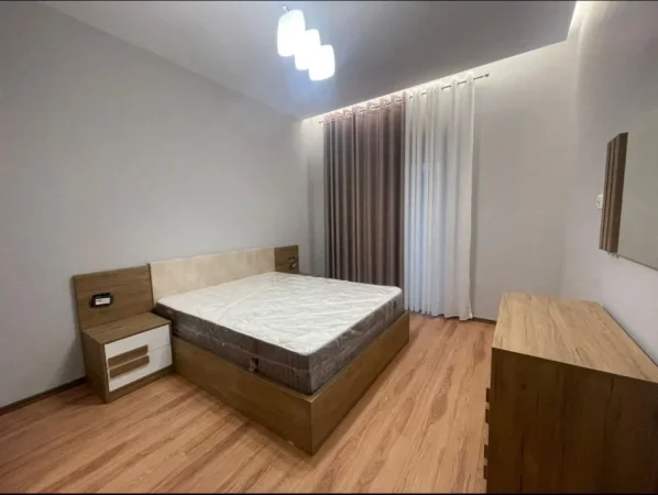 JEPET APARTAMENT ME QERA 1+1 650 EURO 21 DHJETORI