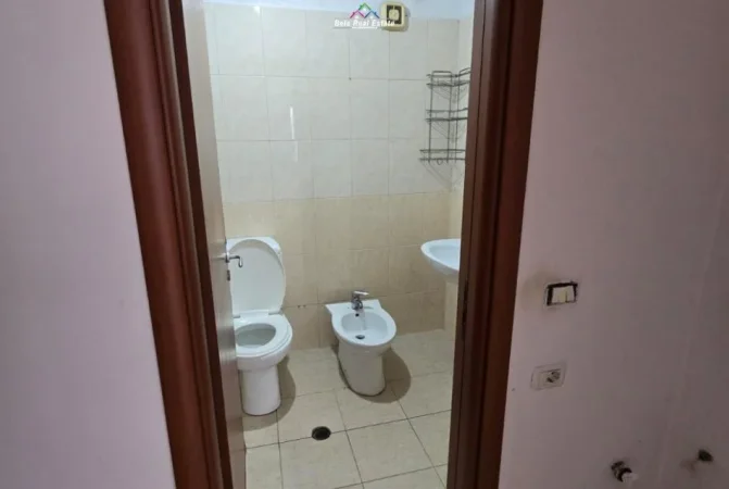 Apartament ne shitje 2+1 tek rruga e Kavajes (ID B120449)