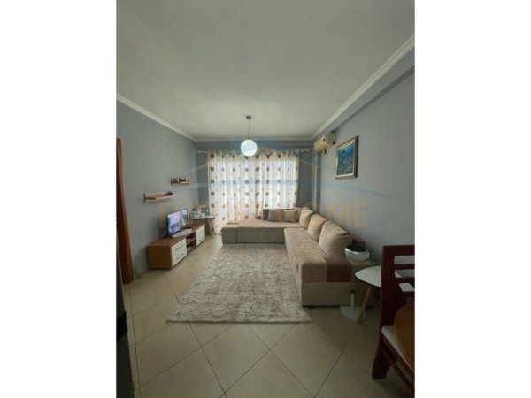 Shitet apartament 1+1 Fresk , Tirane