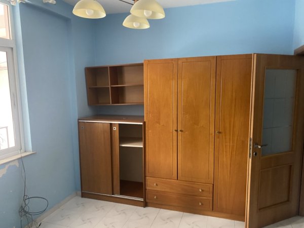 Apartament 2+1 ne Shitje, Rruga Isuf Elezi Selite