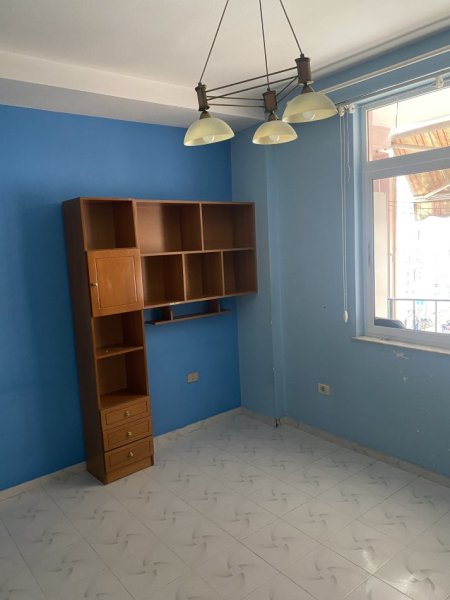 Apartament 2+1 ne Shitje, Rruga Isuf Elezi Selite