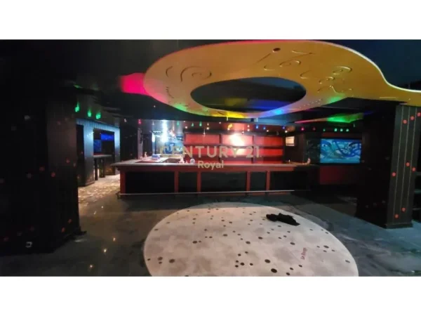 JEPET ME QIRA AMBIENT MBRAPA AMBASADES AMERIKANE