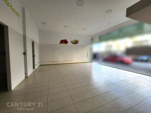 AMBJENT BIZNESI PER QERA , YZBERISH!