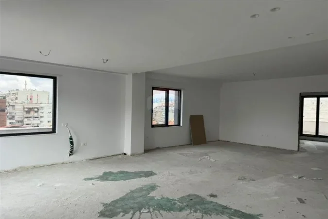 Apartament - Në Shitje - Pazari i Ri, Shqipëri
Apartament 3+1+2 ne Shitje tek Pazari i Ri
