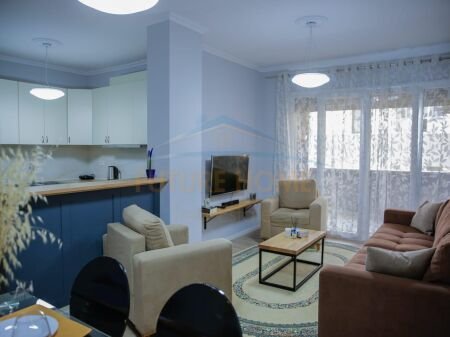 Qera, Apartament 2+1+Garazh, Kopshti Zologjik.UNA39211