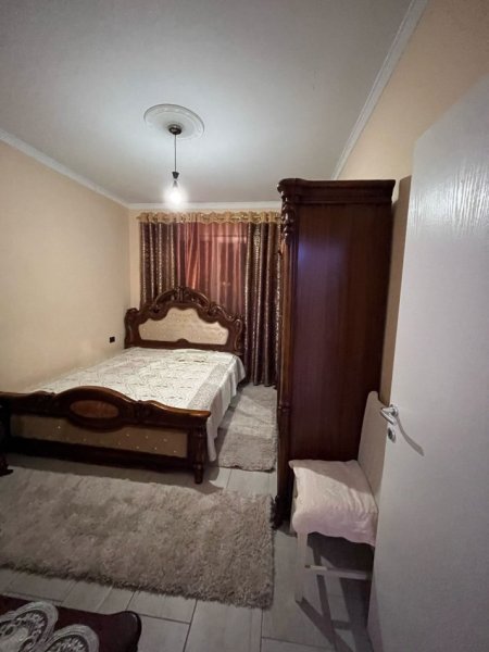 Tirane, Apartament me#Qira me pamje SPEKTAKOLARE ,super i qete tek (Kopeshti Botanik) 500 Euro