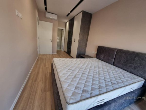 JAPIM ME QIRA APARTAMENT 2+1+2 TE FIORI DI BOSCO!! 700 euro bruto