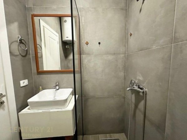 LIQENI ARTIFICIAL, JEPET  ME QIRA APARTAMENT 1+1!! 550 euro/muaji