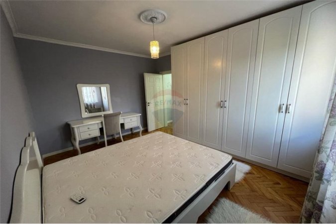 Jepet apartament 1+1 per qira ne Rrugen Fortuzi. 500eur