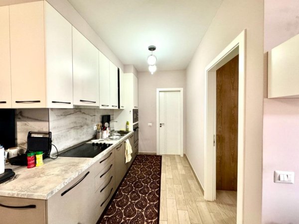 Apartament 1+1+post parkimi me qira te 21 Dhjetori