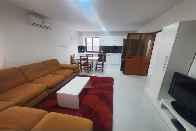 Jepet me qira apartament 2+1 rruga Korabi 350eur