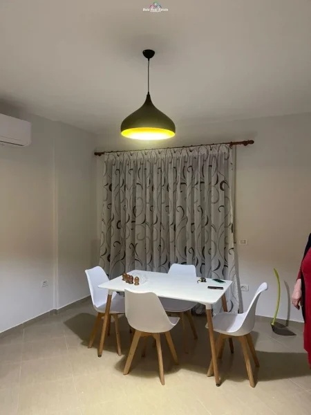 Apartament Me Qera 2+1 Ne Kombinat (ID B220750) Tirane