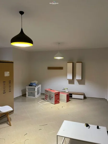 Apartament Me Qera 2+1 Ne Kombinat (ID B220750) Tirane