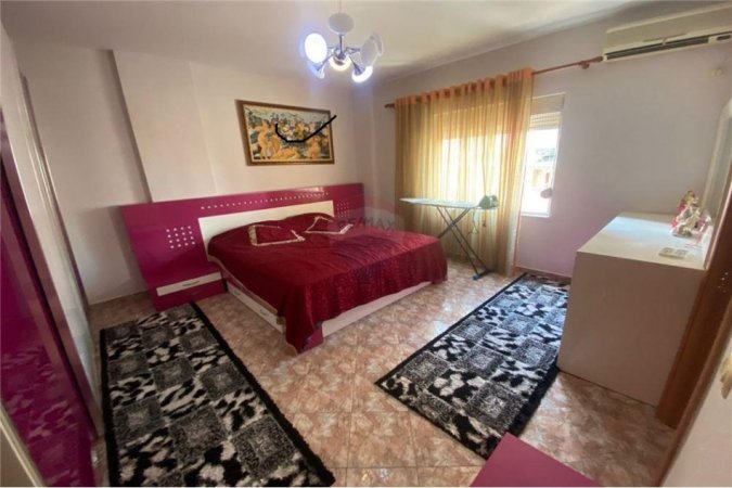 Apartament 3+1+2 me qira tek Selvia