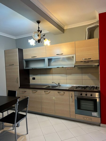 APARTAMENT ME QIRA  2+1 ASTIR