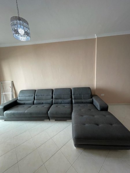 APARTAMENT 1+1 PER SHITJE ME PAMJE NGA DETI + GARAZH NE QERRET!