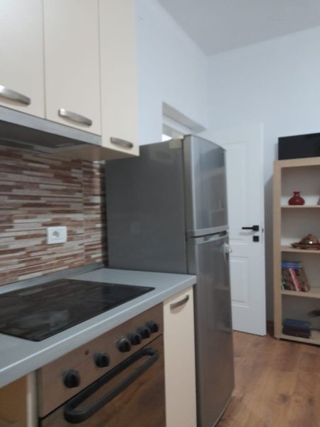 Apartament Me Qera 2+1 Tek 21 Dhjetori (ID B2221196) Tirane