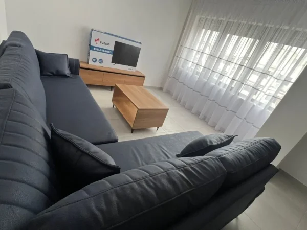 JEPET ME QERA APARTAMENT 2+1+ POST PARKIMI 600 EURO KODRA E DIELLIT