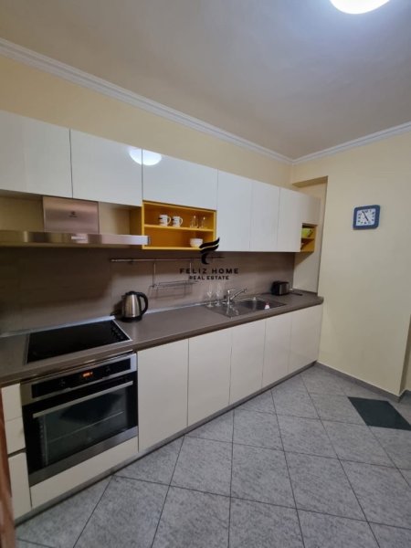 APARTAMENT ME QERA, BLLOK, 1.600 EURO