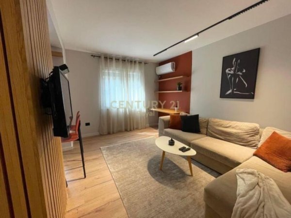 APARTAMENT 1+1 TEK RRUGA MUHAMET GJOLLESHA