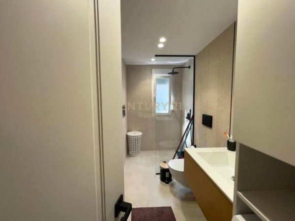 APARTAMENT 1+1 TEK RRUGA MUHAMET GJOLLESHA