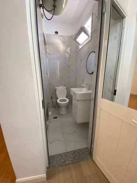Tirane, jepet me qera apartament 1+1+BLK Kati 2, 70 m² 30.000 Leke (Mihal-grameno)
