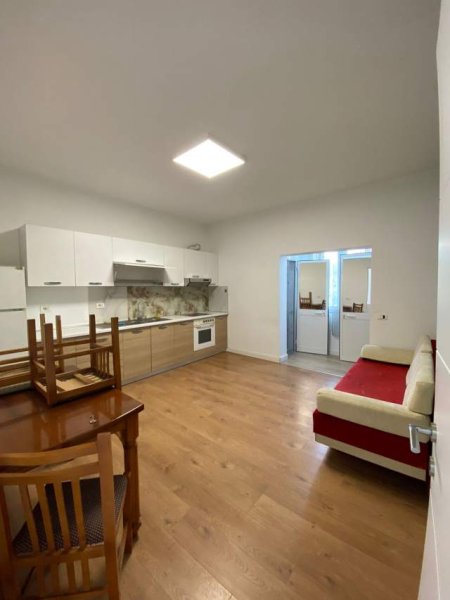 Tirane, jepet me qera apartament 1+1+BLK Kati 2, 70 m² 30.000 Leke (Mihal-grameno)