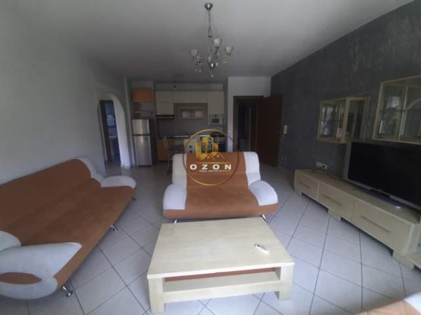 Tirane, jepet me qera apartament 2+1+BLK Kati 4, 100 m² 500 Euro (Rruga e Kavajes)