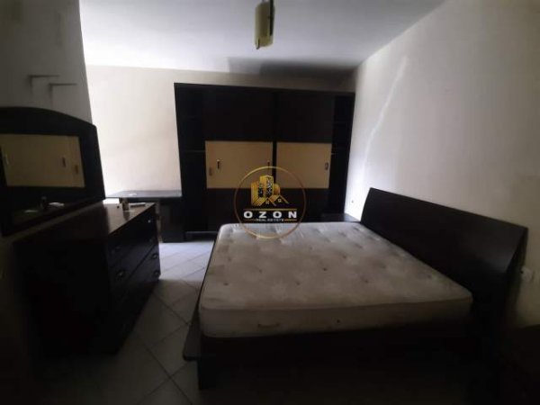 Tirane, jepet me qera apartament 2+1+BLK Kati 4, 100 m² 500 Euro (Rruga e Kavajes)