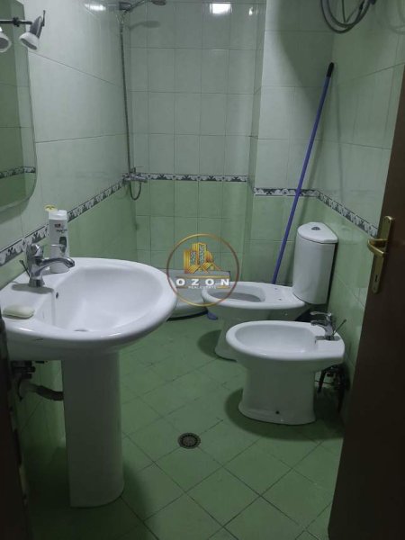 Tirane, jepet me qera apartament 2+1+BLK Kati 4, 100 m² 500 Euro (Rruga e Kavajes)