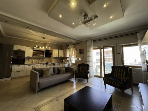 Tirane, jepet me qera apartament 3+1+BLK Kati 9, 164 m² 1.200 Euro (Rruga e Barrikadave)