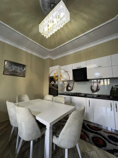 Tirane, jepet me qera apartament 2+1+BLK Kati 7, 108 m² 600 Euro (Green City Residence)