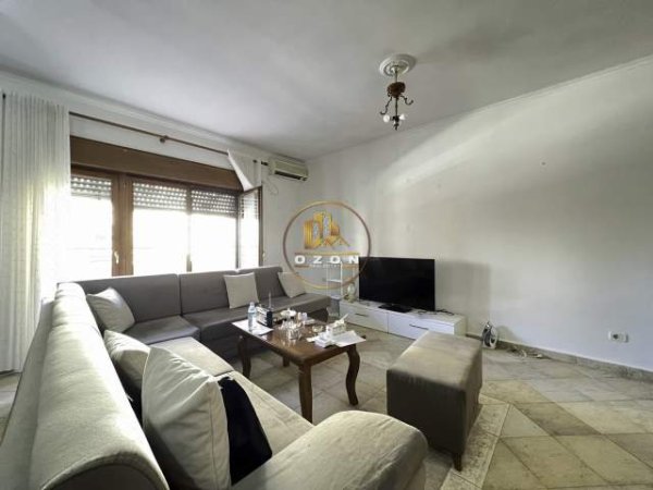 Tirane, jepet me qera apartament 2+1+BLK Kati 3, 130 m² 600 Euro (9 Kateshet)