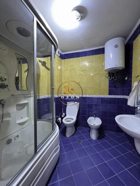Tirane, jepet me qera apartament 2+1+BLK Kati 3, 130 m² 600 Euro (9 Kateshet)
