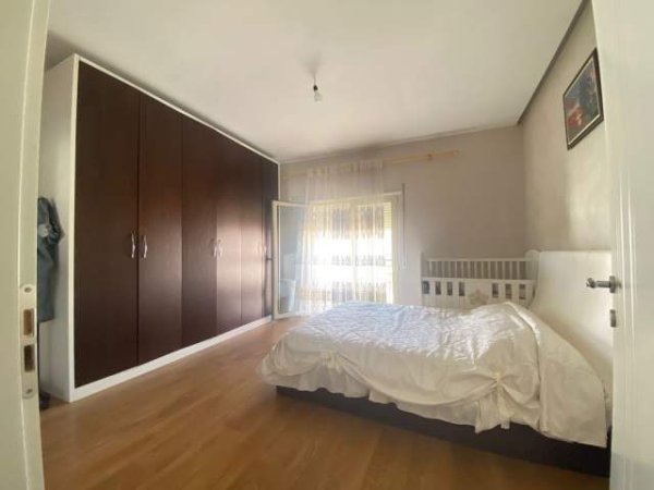 Tirane, jepet me qera Vile 5+1+A Kati 0, 500 m² 4.500 Euro (TEG)