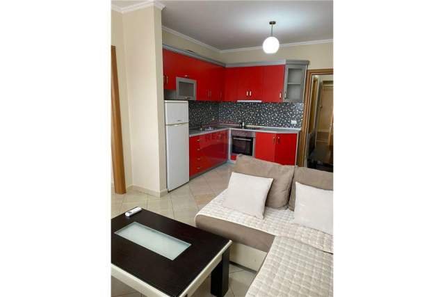 Tirane, jepet me qera apartament 1+1 Kati 3, 63 m² 450 Euro