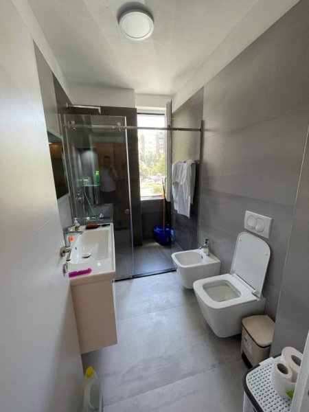 Tirane, jepet me qera apartament 1+1+BLK Kati 2, 82 m² 400 Euro (Rruga Sali Butka)