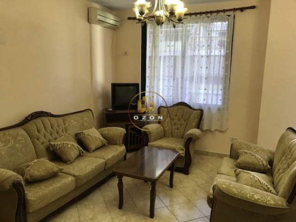 Tirane, jepet me qera apartament 1+1 Kati 5, 66 m² 330 Euro (21 Dhjetori)