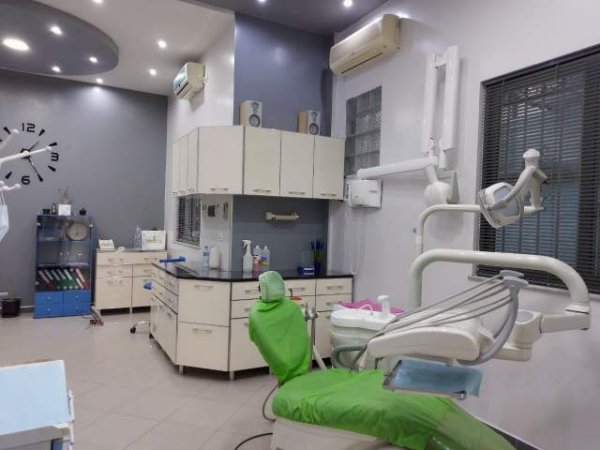 5 Maj jepet me qera ambjent biznesi Kati 1, 35 m² 390 Euro