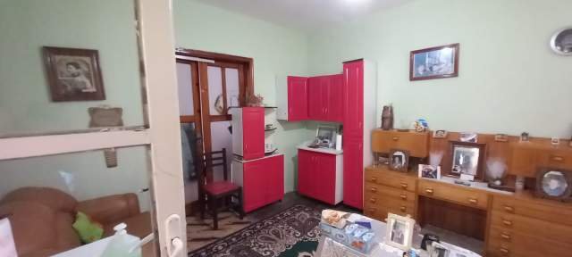 Tirane, shitet apartament 1+1+A+BLK Kati 2, 100 m² 125.000 Euro (Rruga Fortuzi)