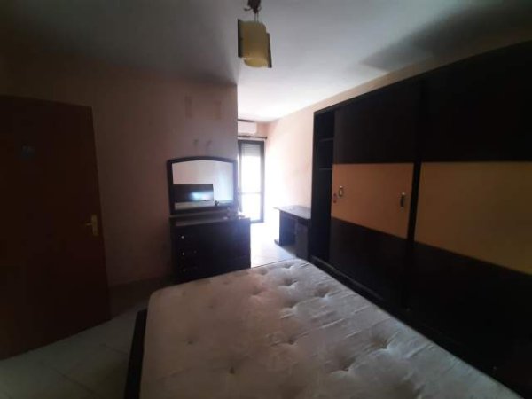 Tirane, jepet me qera apartament 2+1+BLK Kati 4, 100 m² 500 Euro (kavajes)