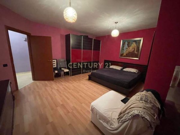 Tirane, jepet me qera apartament 2+1+BLK Kati 4, 130 m² 500 Euro (Liqeni i Thate)