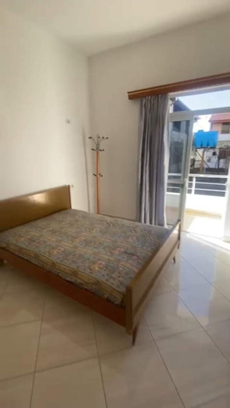 Tirane, jepet me qera apartament 2+1+BLK Kati 1, 130 m² 40.000 Leke (siro comorra)